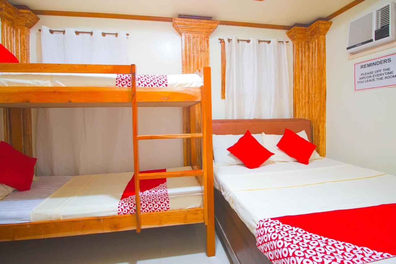 Oyo 788 Lisa'S Guesthouse Moalboal Kültér fotó
